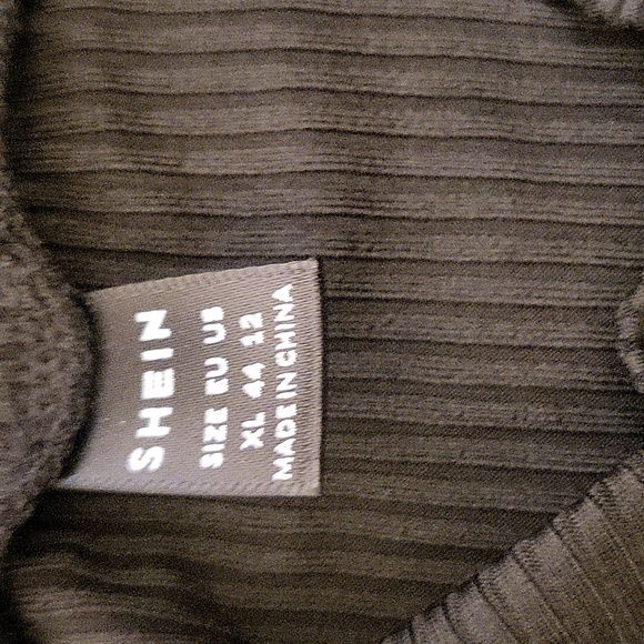 Dress - Picture 3 of 3